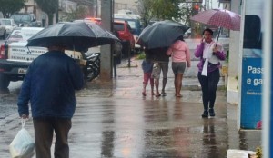 tn_32f7097053_chuvaapuca77