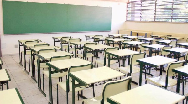 Câmara aprova exigência de filosofia e sociologia no ensino médio