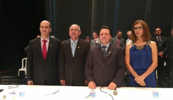 Mauro Bertoli eleito presidente Camara De apucarana