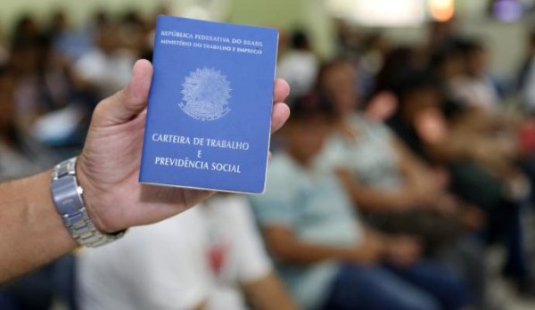 Agência do Trabalhador de Arapongas divulga 300 vagas de emprego