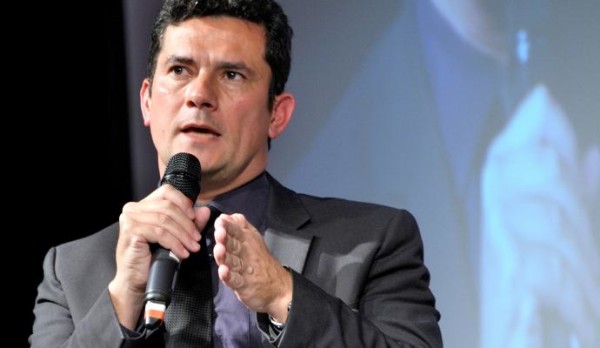 tn_695df61d1e_sergio-moro