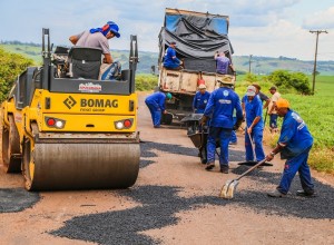 Concluído-tapa-buracos-entre-Pirapó-e-Caixa-de-São-Pedro-03-1