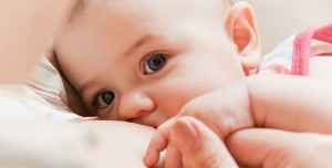 baby-infant-breast-milk-735-350