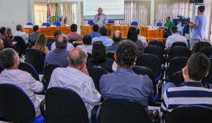 Universidade Federal do Paraná propõe parcerias com a Amuvi