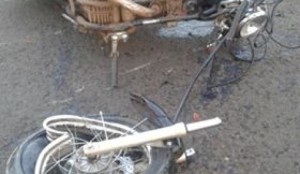 tn_ef87d79c39_moto1
