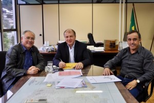 vereador poim participa de audiencia com secretario do desenvolvimento