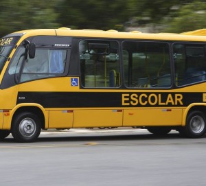 tn_4ddb3b1ac3_onibus-escolar