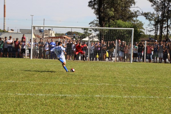 prosseguem os jogos do 61 torneio 1 de maio