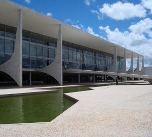tn_4218b36e0f_palacio-planalto-ebc