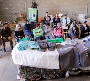 tn_06e90bd9bb_recicladores