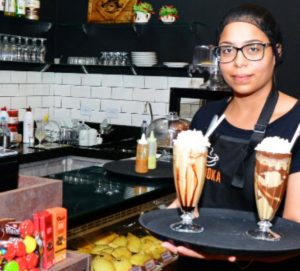 Jovens entre 18 e 24 anos dominam mercado de trabalho na região