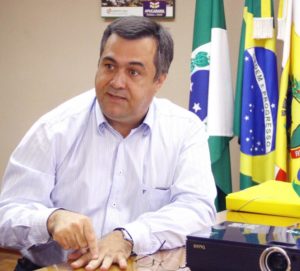 tn_0b55999c48_beto-preto-denobi-3