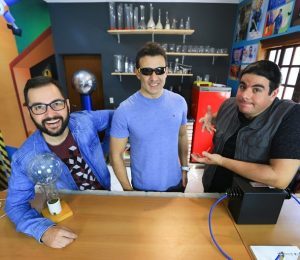 ‘Ciência-em-Show’-de-SP-faz-apresentação-especial-em-Prado-Ferreira-300x260