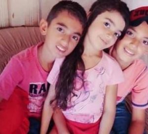 tn_054343cf0d_tn-9839181695-criancas