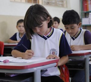 tn_b90588a03b_alunos