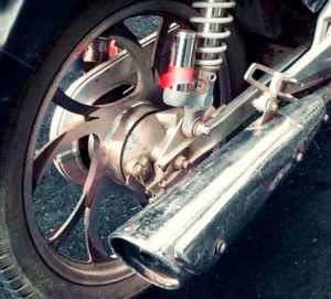Homem tem moto roubada em Arapongas