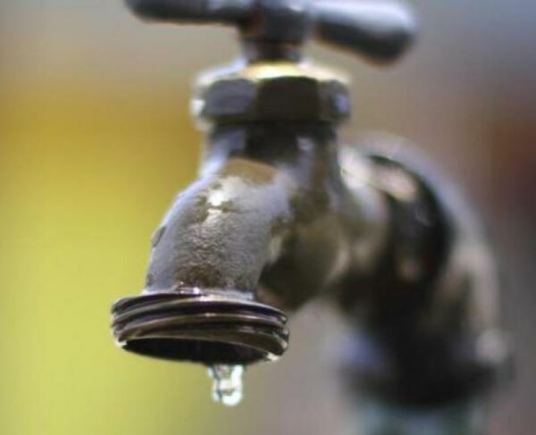Falta de energia afeta abastecimento de água em Arapongas