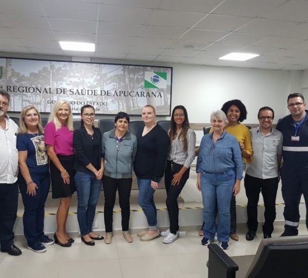Profissionais da Saúde de Arapongas participam de evento sobre urgência e emergência na 16ª RS