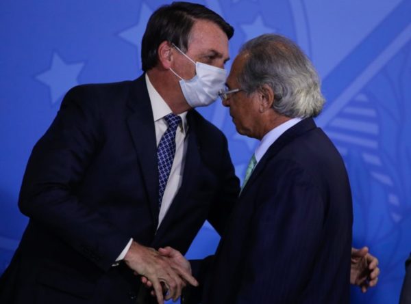 bolsonaro-guedes-abraco-868x644