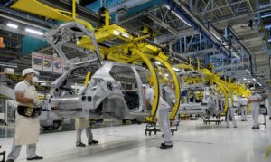 coronavirus_industria_automobilistica_fabrica2005200368