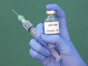 vacina-da-covid-19-1597449055680_v2_450x337