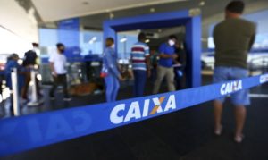 Caixa-paga-R-300-a-16-milhao-de-beneficiarios-do-Bolsa-Familia