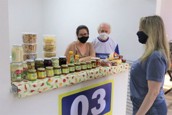 Feira-da-Lua-vai-atender-o-publico-nos-dias-1112-e-00517875-0-202102091056