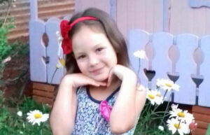 Morre-crianca-de-8-anos-que-se-enroscou-em-balanco-00518822-0-202102161107