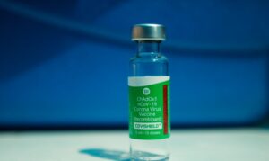 vacina_de_oxford_astrazeneca_2701214148_1