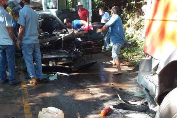 Acidente-foi-a-cerca-de-10-quilometros-de-Godoy-Mo-00525076-0-202103311224-md