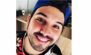 Amigos-e-familiares-lamentam-morte-de-jovem-apucar-00521382-0-202103051231