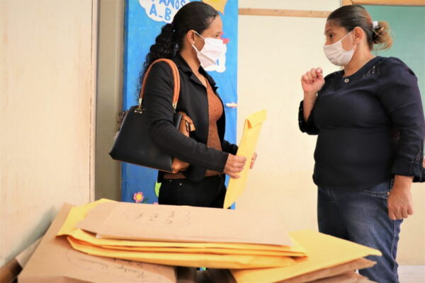 Escolas-Municipais-e-CMEIs-farao-entrega-das-Ativi-00521408-0-202103051353