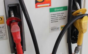 Diesel encosta nos R$ 7 na segunda semana de janeiro, diz ANP