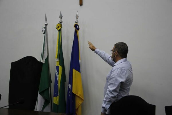 Major-Arduin-toma-posse-no-legislativo-00525395-0-202104011824-md