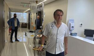 Jair-Bolsonaro-recebe-alta-medica-na-manha-deste-d-00539693-0-202107180948-md