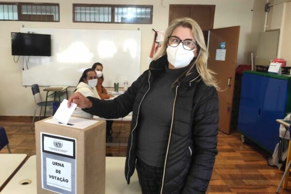 Sem-quorum-11-escolas-terao-novas-eleicoes-para-di-00538339-0-202107081806-md