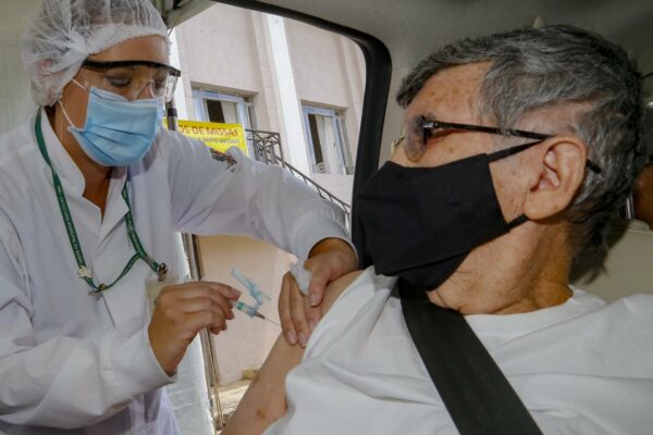 news_interna_vacinacao0025