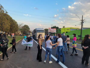 Manifestacao-contra-pedagio-em-California-e-realiz-00544491-0-202108162047