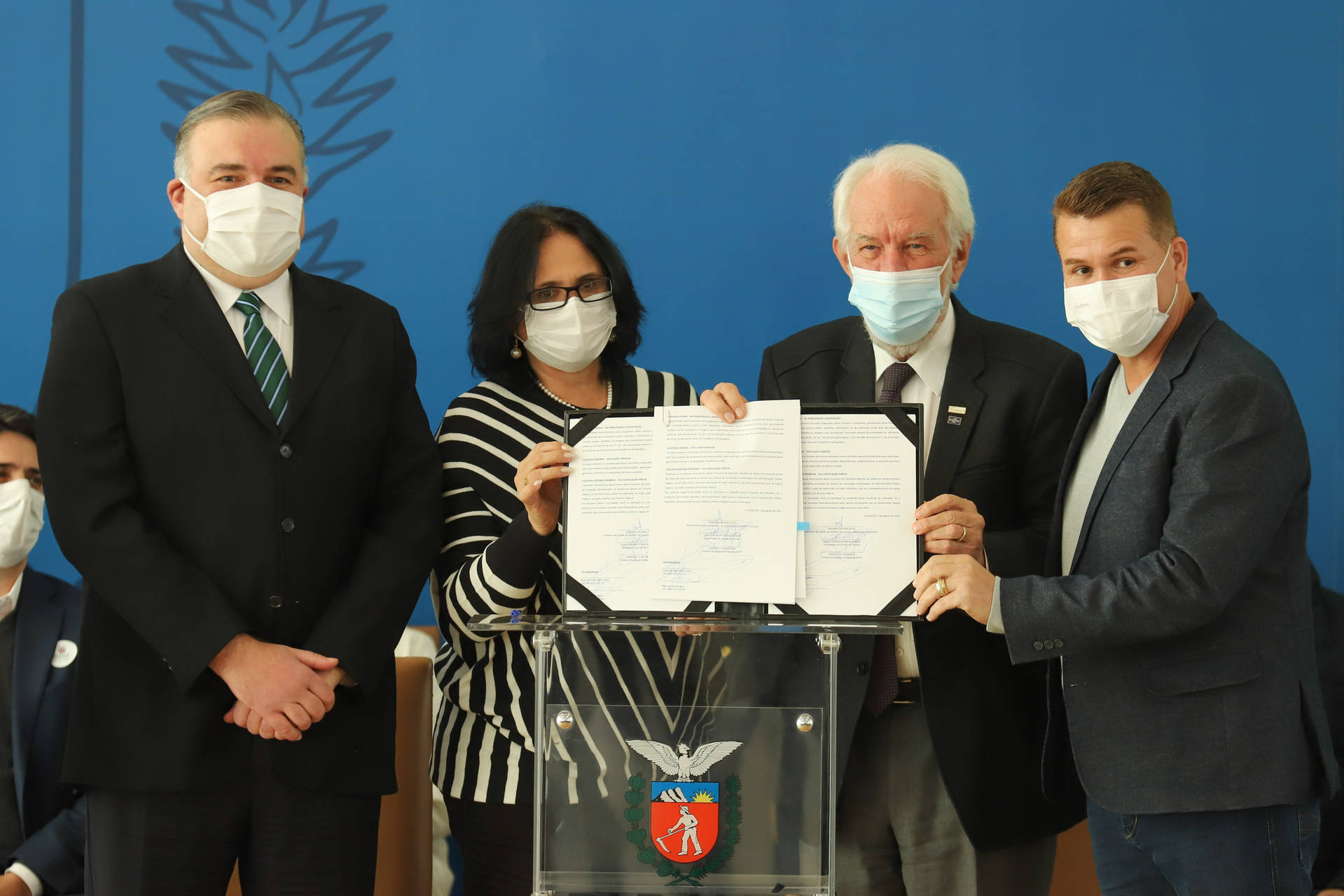 Visita ministra
