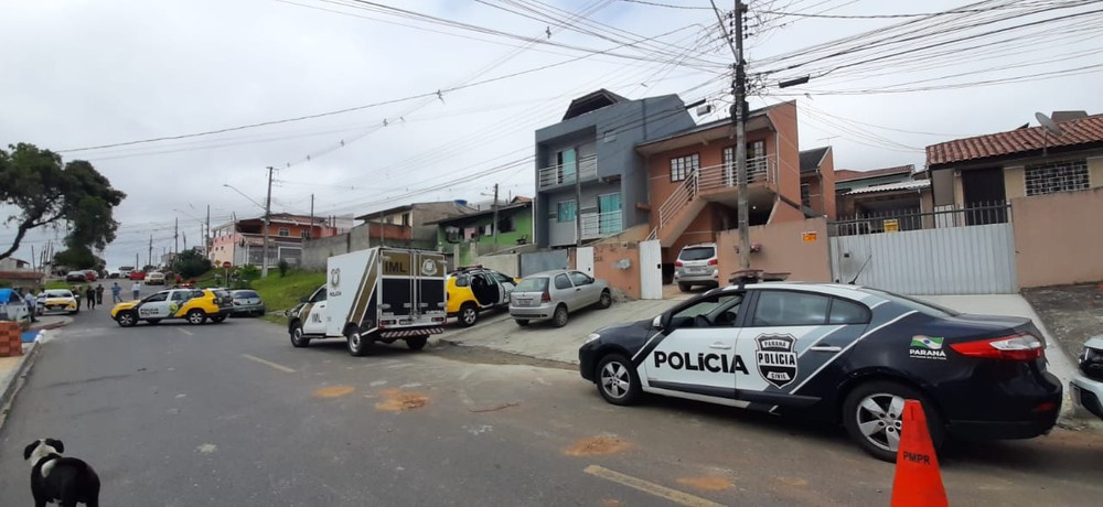 Crime aconteceu na manhã desta quinta feira (28) em Curitiba  — Foto: Élcio Branco / RPC