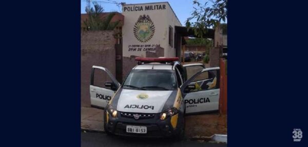PM de Cambira prende homem bêbado e drogado que bateu no irmão até desmaiá lo e investiu contra policiais   38 NEWS