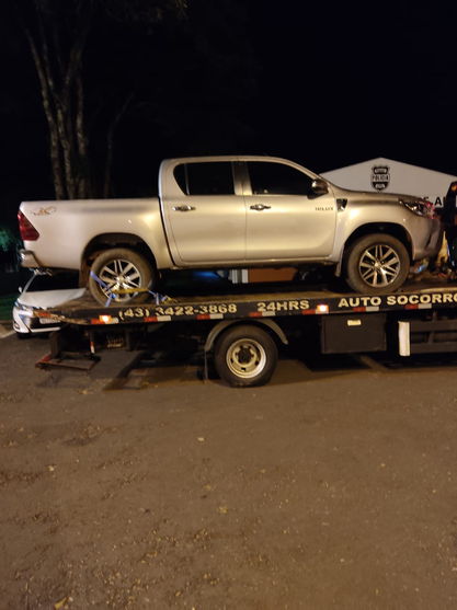 Hilux furtada é encontrada na Vila Reis em Apucarana