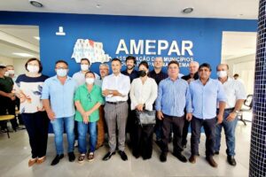 Programa de regularização de moradias é apresentado para prefeitos da AMEPAR