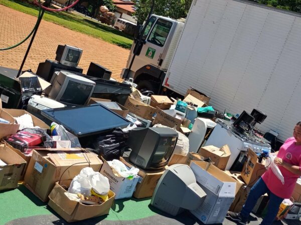 19º edição de coleta: Ação recolhe 3.100 kg de lixo eletrônico e arrecada mais de 300 brinquedos