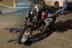Entregador fica em estado grave após acidente em Apucarana