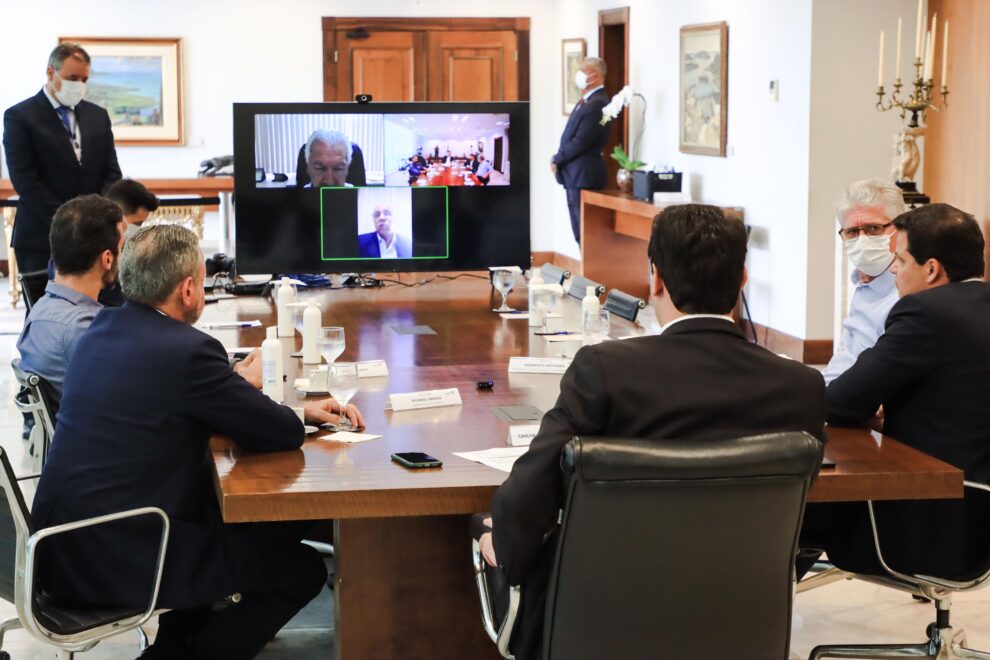 Governador Carlos Massa Ratinho Junior durante reunião no gabinete   Curitiba, 31/01/2022