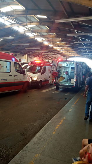 Homem sofre parada cardíaca em ônibus e morre em Apucarana