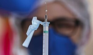 Arapongas aplicou 214.029 doses das vacinas contra a Covid-19