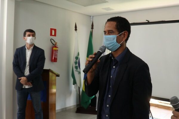 Secretário coronel Marinho se reúne com prefeitos da Amepar para apresentação de serviços e recebimento de demandas