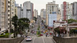 Lei do acesso gratuito ao histórico de veículos entra em vigor no Paraná